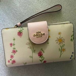 COACH TECH PHONE WALLET WILDFLOWER